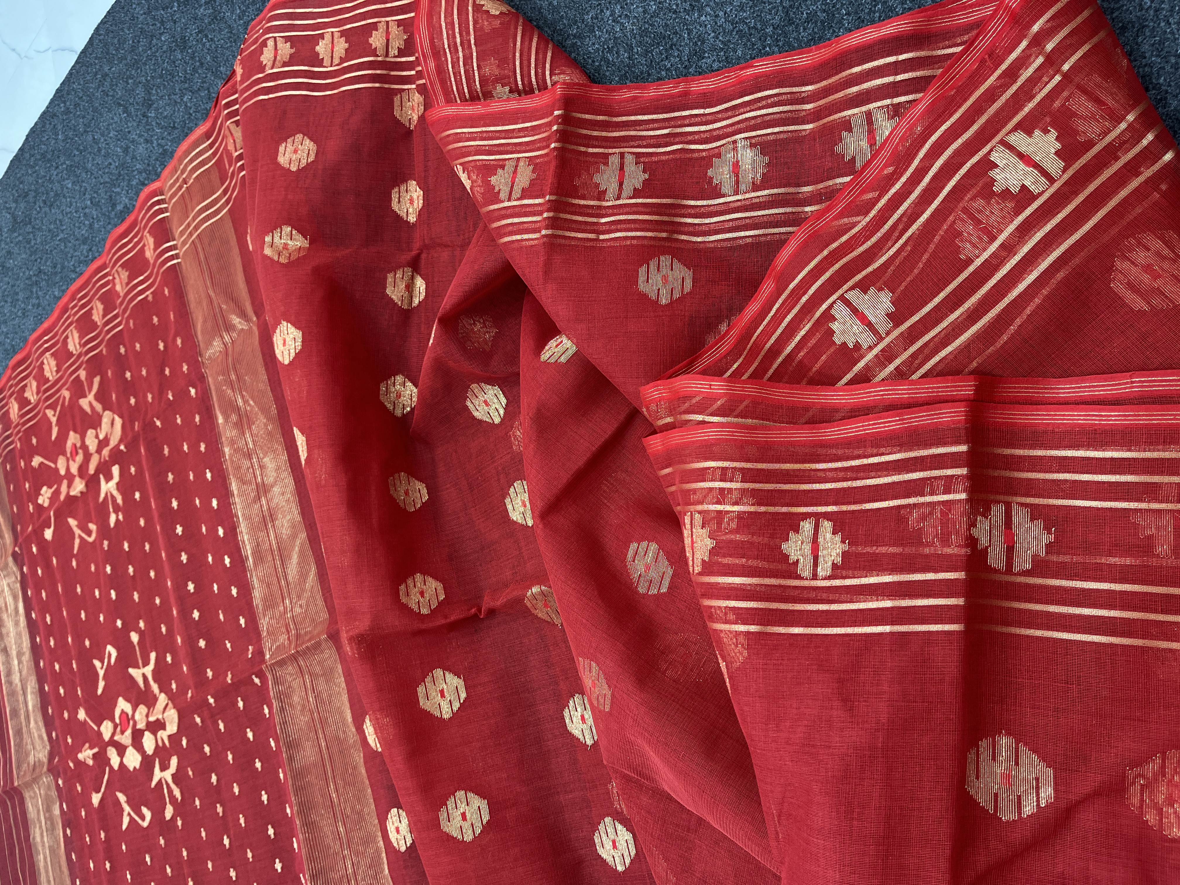 Sidur red golden cotton jamdani saree