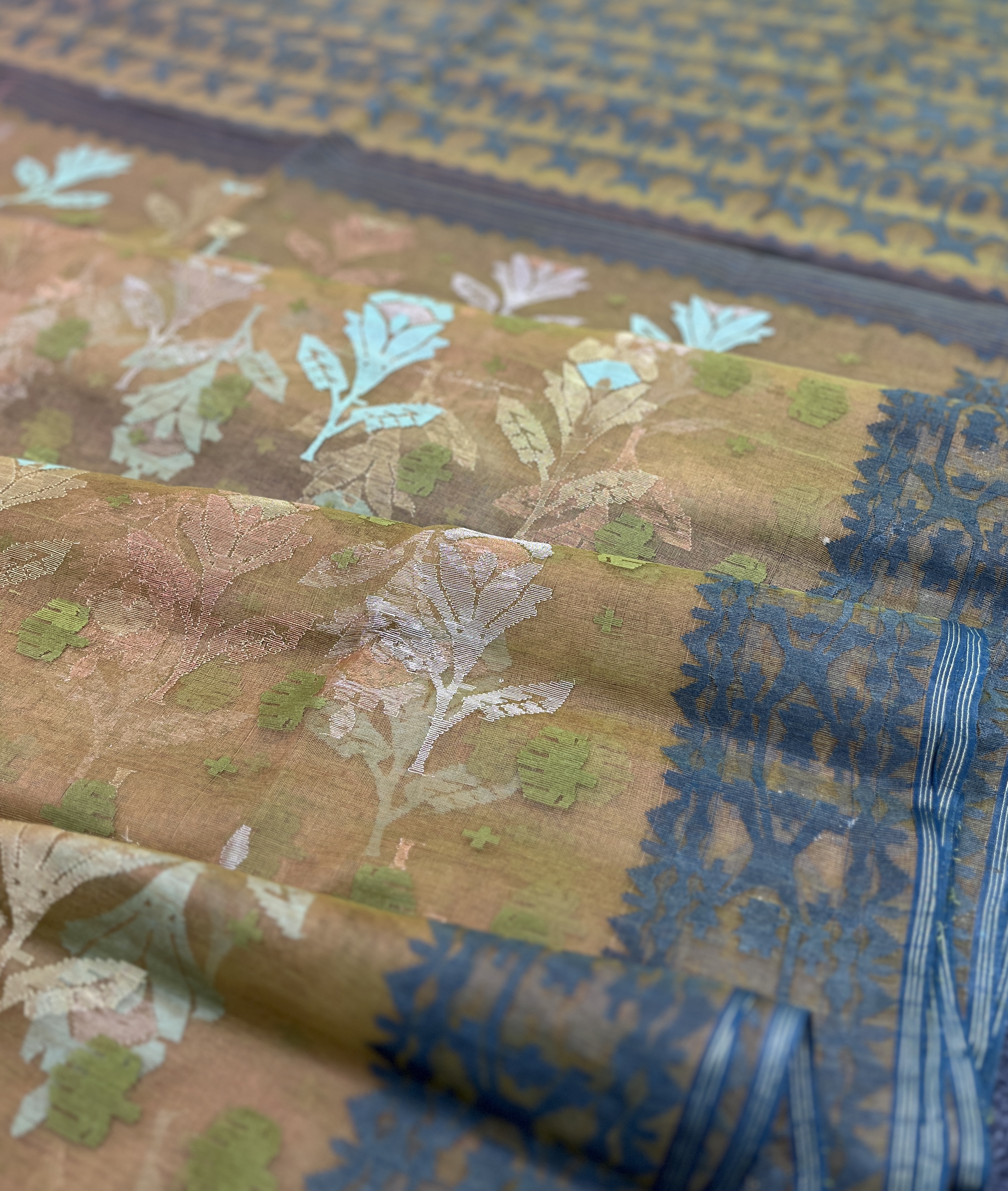 Dual tone exclusive rose jamdani saree