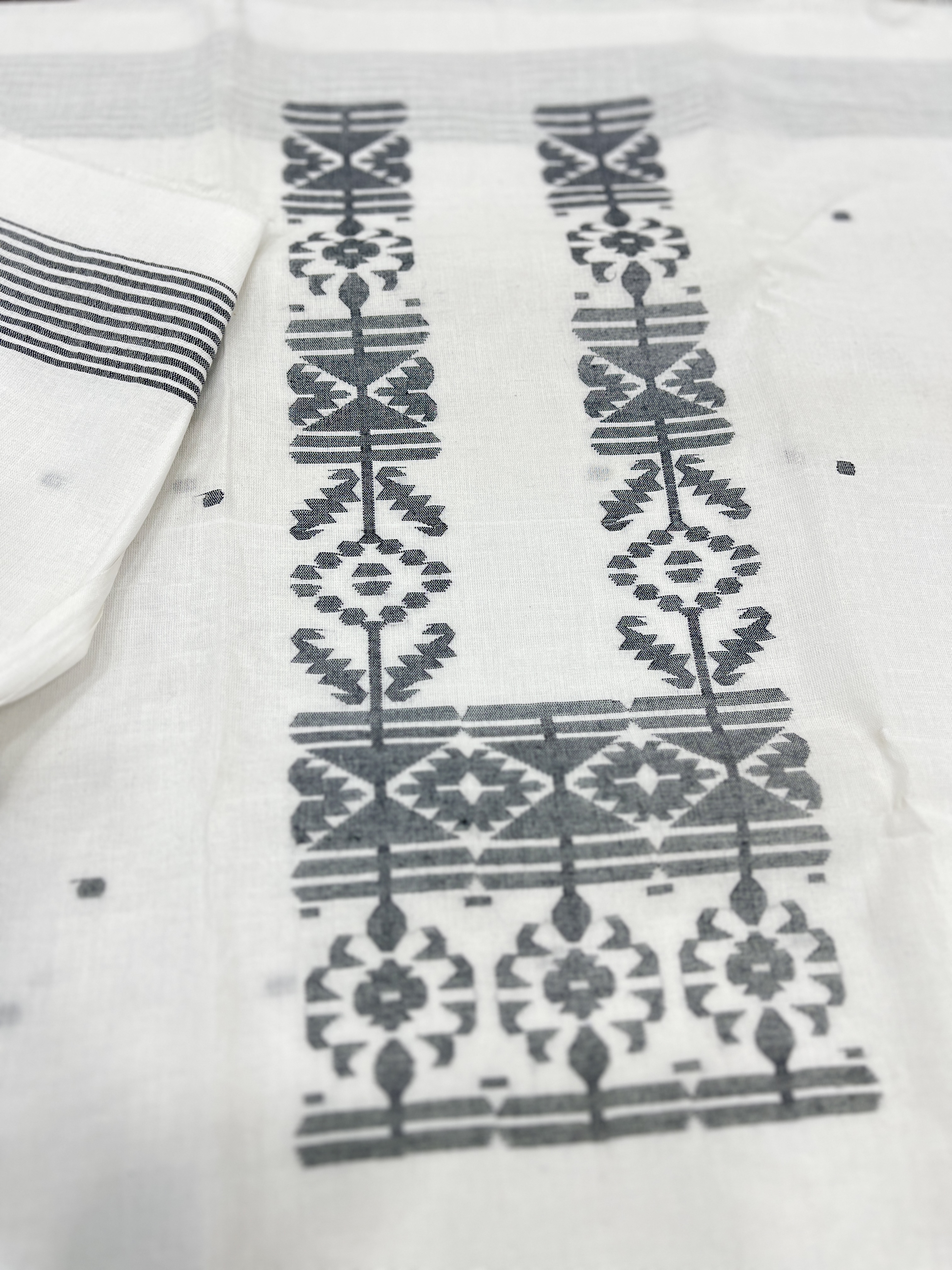 Black and white box cotton jamdani piece