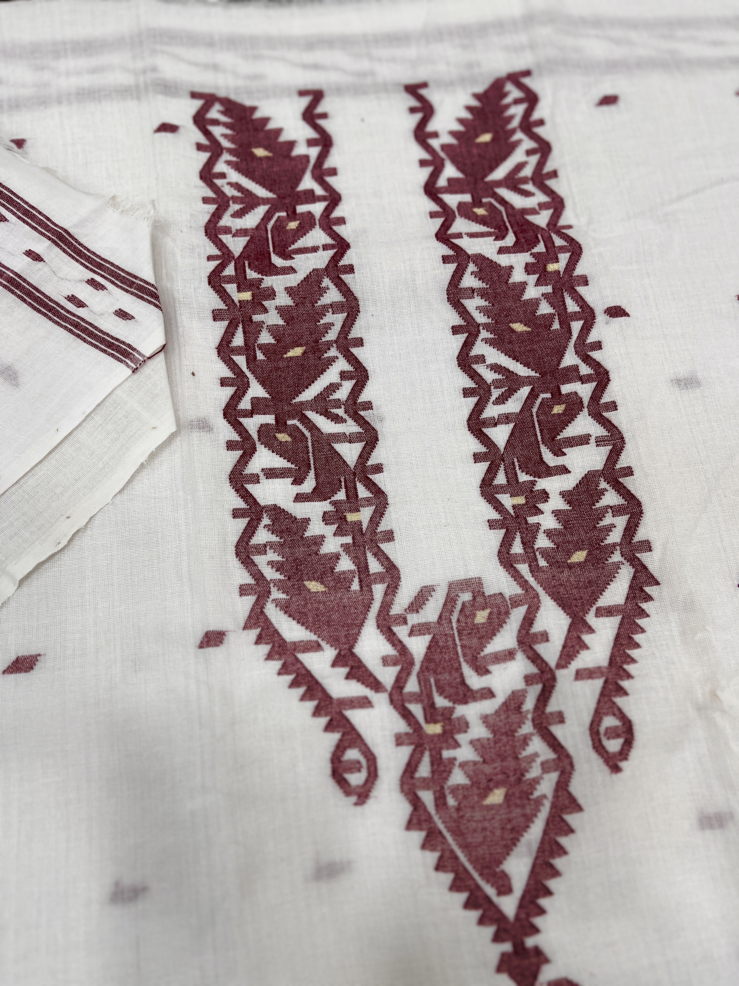 White maroon jamdani piece