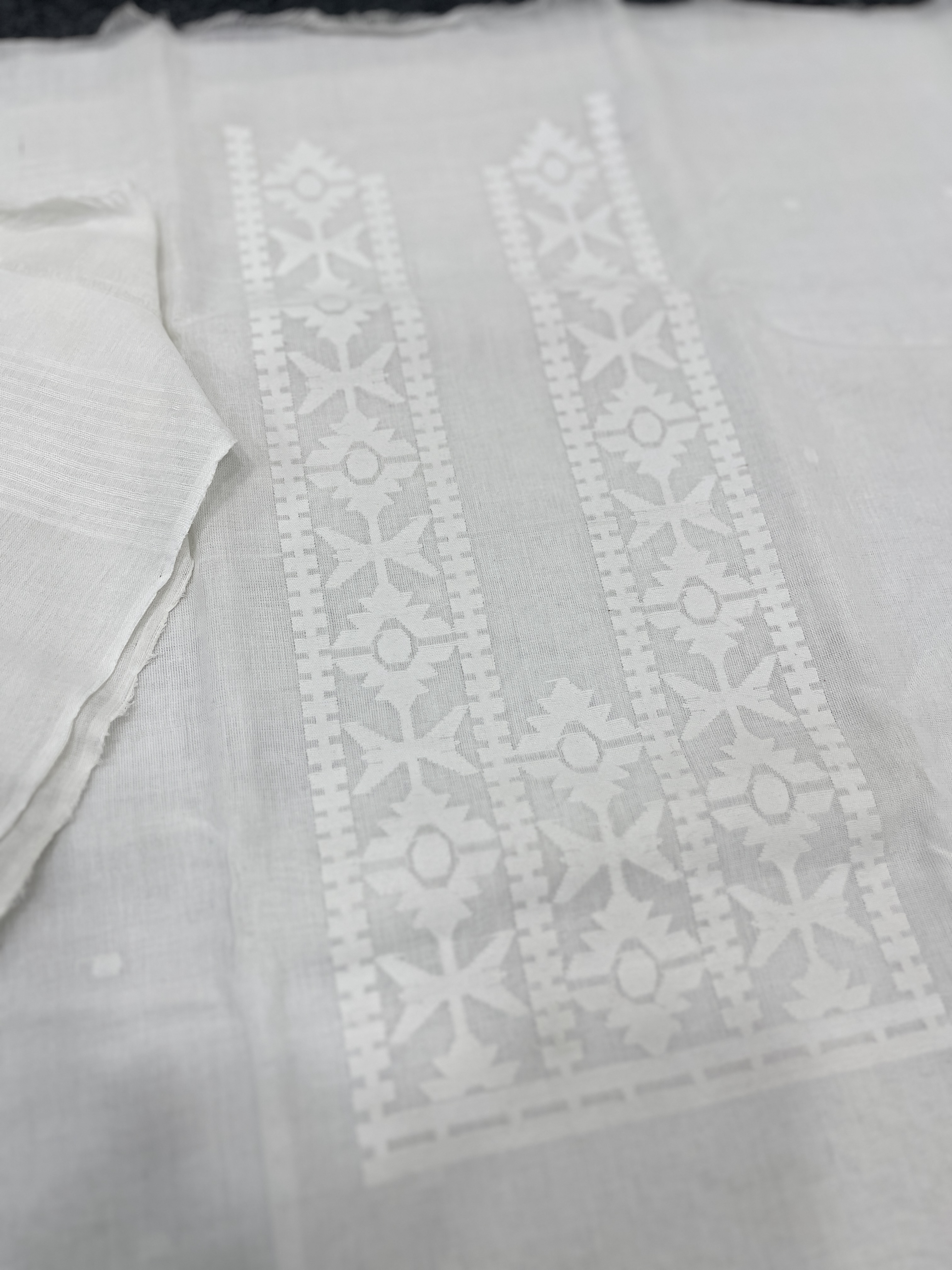 Full white box jamdani piece