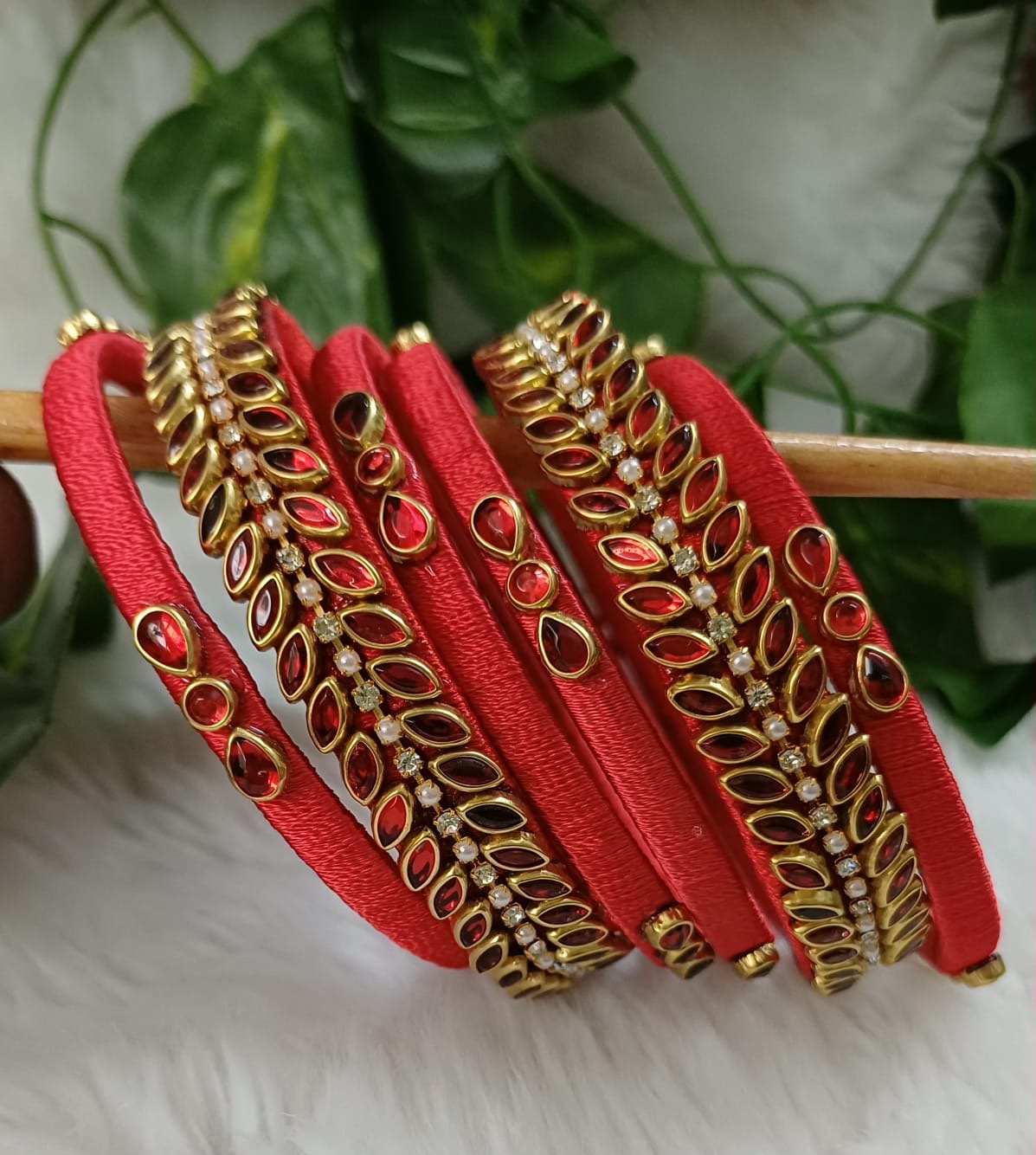 Red maroon bangles